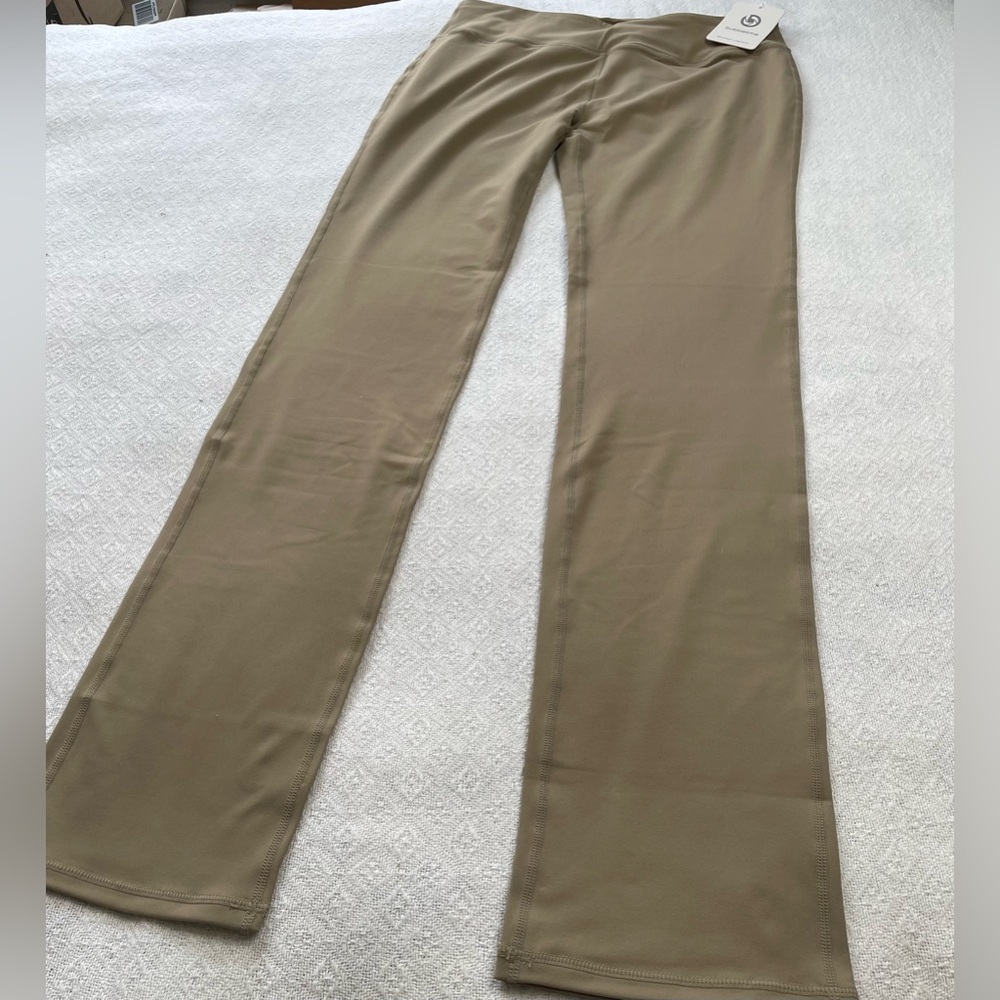 Women's Tan Yoga Compression Pants ~‎ Size XL~ NWT
